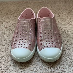Toddler girls native shoes